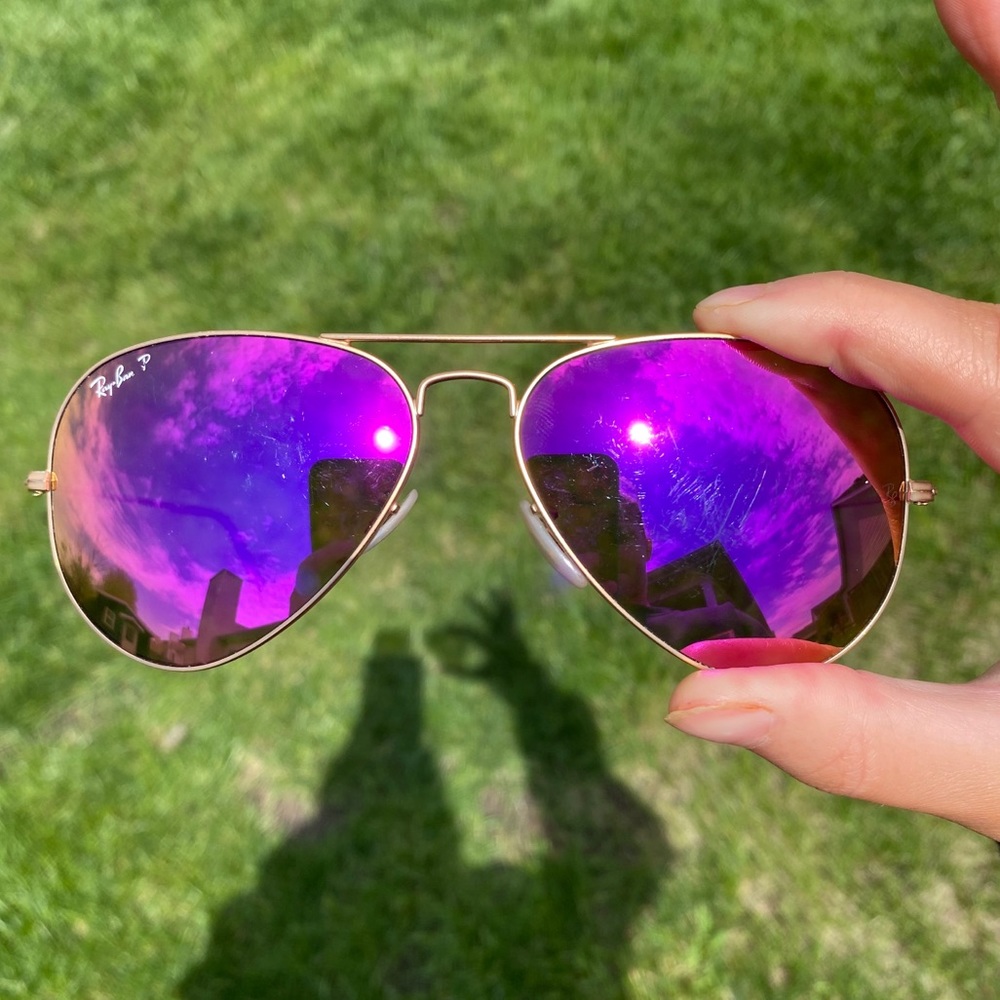 Pink Polarized Ray-Ban Aviators